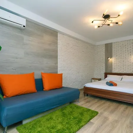 Apartment Near Dream Town Киев Экстерьер фото