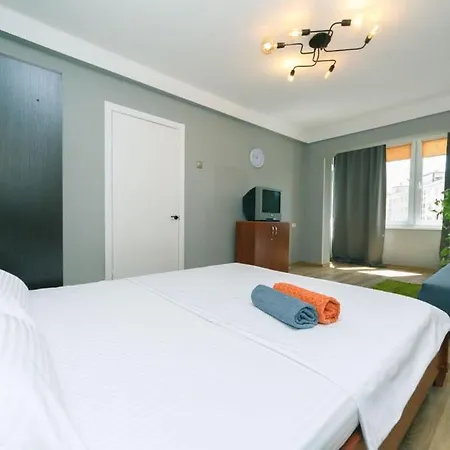 Apartment Near Dream Town Киев Экстерьер фото